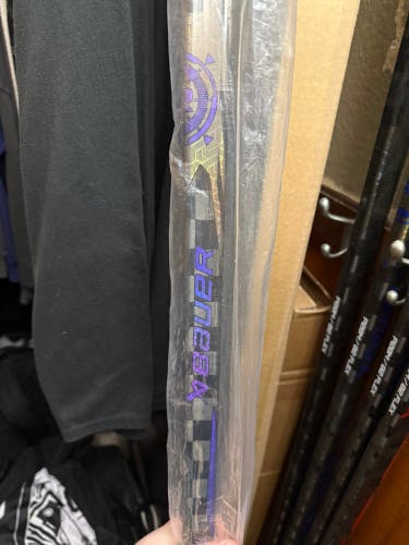 Senior Bauer Purple Proto-R Right Handed Hockey Stick P28M 82 Flex (New)