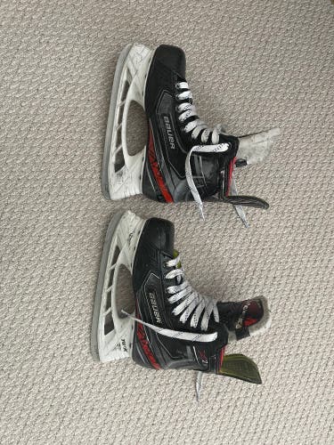 2019 Bauer Vapor X2.9 Hockey Skates Regular Width Size 4 (Used)