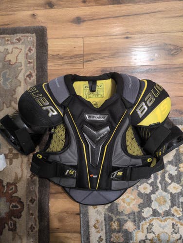 Men's XL Bauer Supreme 1S Shoulder Pads (Used)