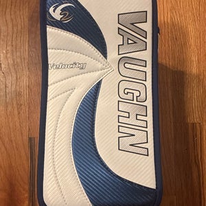 Senior Vaughn Velocity 7070 Goalie Blocker Regular (New)