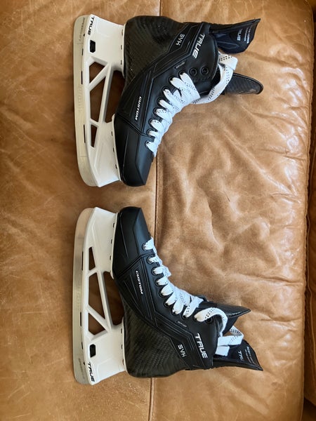 2025 True SVH Custom Hockey Skates - used once