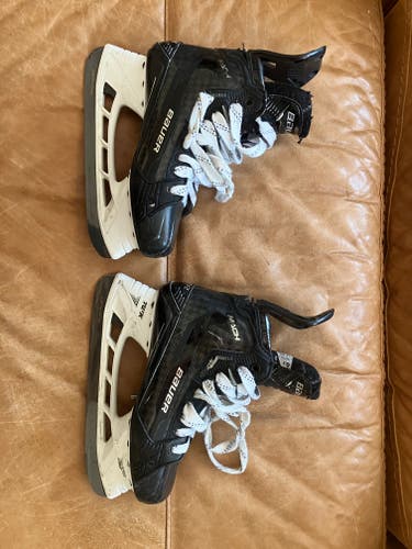 Bauer MACH Hockey Skates Regular Width 6.5 (Used) - Youth