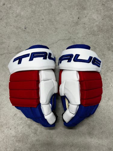 13.5” True Pro 4 Roll New York Rangers Winter Classic Gloves Pro Stock (New) NHL