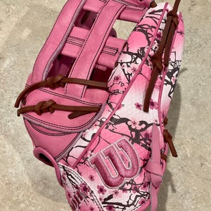 2025 Wilson A2000 1799 RH Outfield Baseball Glove 12.75" (New)