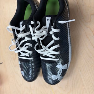 Black Men's Size M 9.5 (W 10.5) Adult Under Armour Molded Cleats Cleats (Used)