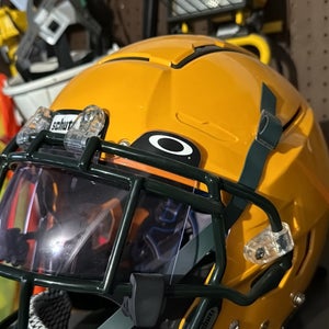 Adult Large Schutt F7 Helmet (New)