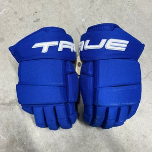 14” True Catalyst 9X Vancouver Canucks  Pro Stock Gloves Pro Stock (New) NHL
