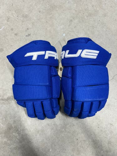 14” True Catalyst 9X Vancouver Canucks  Pro Stock Gloves Pro Stock (New) NHL