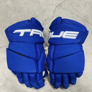 14” True Catalyst 9X Vancouver Canucks  Pro Stock Gloves Pro Stock (New) NHL