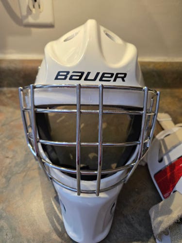 Youth Bauer 930 Goalie Mask (Used)