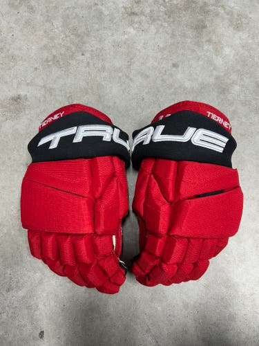 13.5” True Catalyst 9X New Jersey Devils Pro Stock Gloves Pro Stock (New) NHL