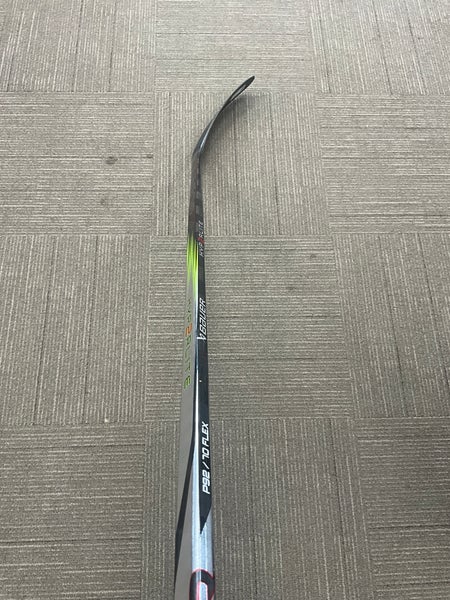 Senior Bauer Vapor Hyperlite 2 Left Hand Hockey Stick 70 Flex (New)