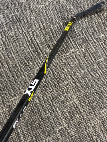 Senior STX Stallion 500 Hockey Stick Right Handed P92 100 Flex (Used)