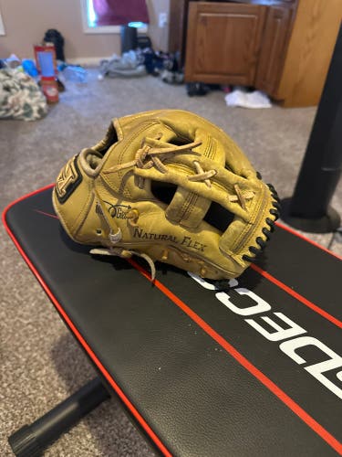 RH Infield Baseball Glove 11.5" (Used)