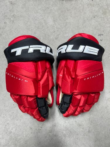14” True Catalyst 9X New Jersey Devils Pro Stock Gloves Pro Stock (New) NHL