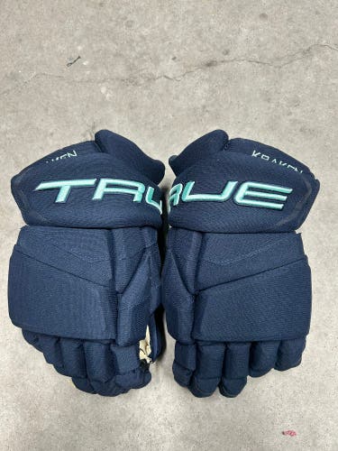 14” True Catalyst 9X Seattle Kraken Pro Stock Gloves Pro Stock (New) NHL