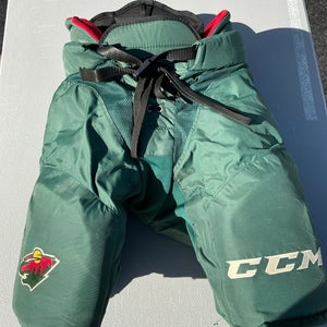 Wild Senior Medium CCM HP UCLX Hockey Pants Pro Stock Medium (Used) 1638