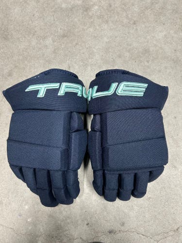 14” True Catalyst 9X Seattle Kraken Pro Stock Gloves Pro Stock (New) NHL