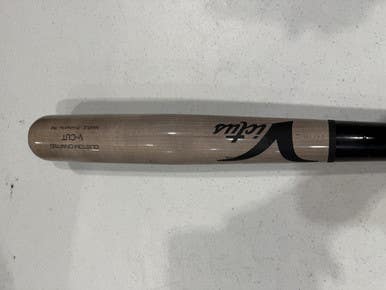 Used Victus V-CUT BB/SB Wood Bat 32" 11628-S000182413