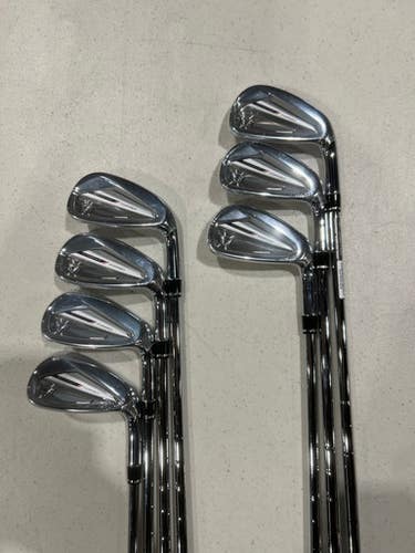 Used Wilson DYNAPWR FORGED Mens Iron Set RH 5I-GW/AW 11628-S000178432