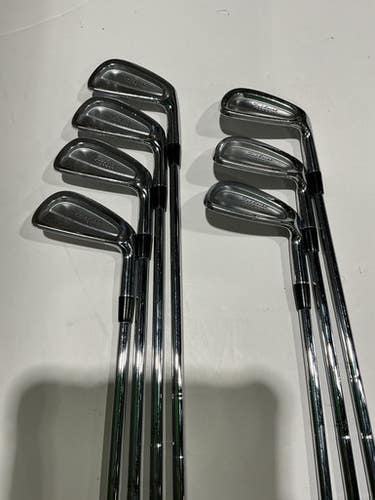 Used Titleist 690CB Mens Iron Set RH 4I-PW 11628-S000186180