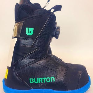 Used $400 Youth Burton Progression Imprint 1 Snowboard Boots size 6