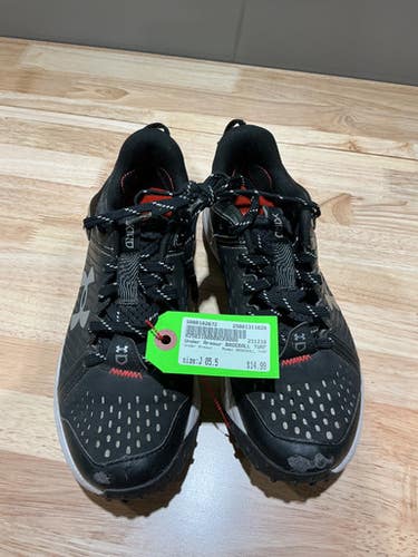 Used Under Armour BASEBALL TURF BB/SB Cleats None Junior 05.5 11628-S000182672