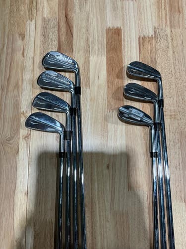 Used Mizuno MP-18 Mens Iron Set RH 4I-PW 11628-S000182662