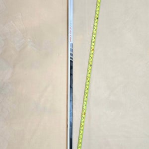 New ! Easton MAKO P3 RH 85 HALL Non-Grip Hockey Stick