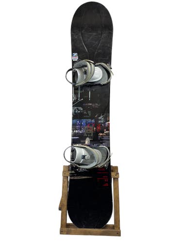 163cm Ride Mtn. Snowboard w/ Ride Preston Ls Bindings