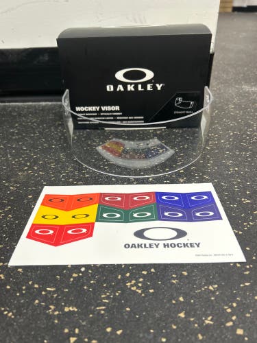 Oakley straight small (New) Visor Item#CCOV