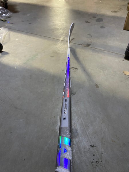 Intermediate CCM Ribcor Trigger 9 Pro Left Hand Hockey Stick P28 65 Flex (New)