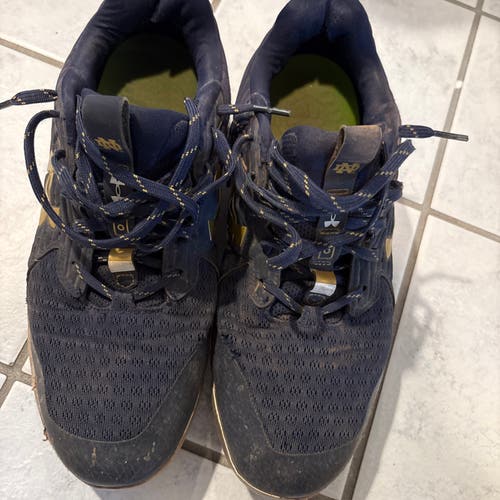 Size 11 Navy Blue Notre Dame Under Armour Baseball Metal Yard Used Cleats