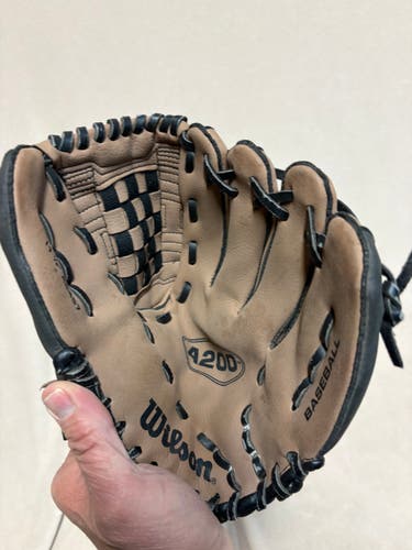 RH Wilson A200 Baseball Glove 11.5" (Used)