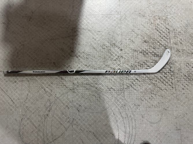 Junior Bauer Proto2 Right Handed Hockey Stick P28 40 Flex (New)