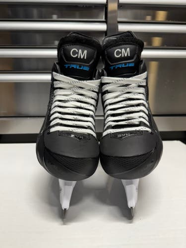 True SVH Custom Pro Hockey Skates Size 7 Charlie McAvoy Pro Stock 263mm (NEW)