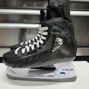 True SVH Custom Pro Hockey Skates Size 7 Charlie McAvoy Pro Stock 263mm (NEW)