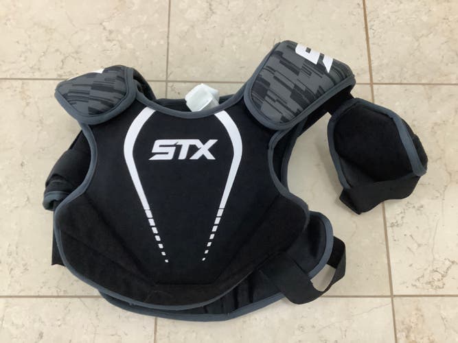 Medium Youth STX Stallion 75 Shoulder Pads (Used)