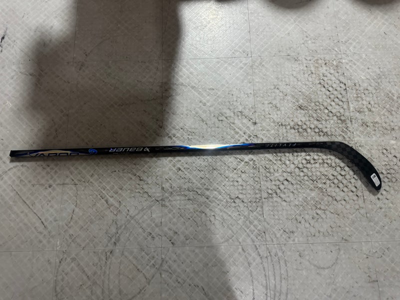 Senior Bauer Vapor FlyLite Left Hand Hockey Stick P28 77 Flex (New)