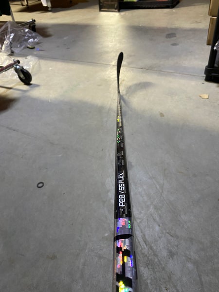 Intermediate Bauer Twitch Left Hand Hockey Stick P28 55 Flex (New)