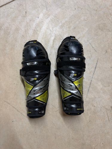Junior Bauer Supreme 3S 12" Shin Pads (Used)