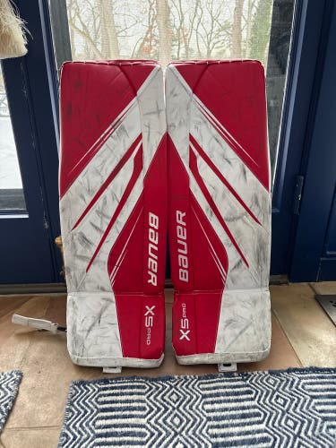 Large 2023 Bauer Vapor X5 Pro Goalie Leg Pads (Used)