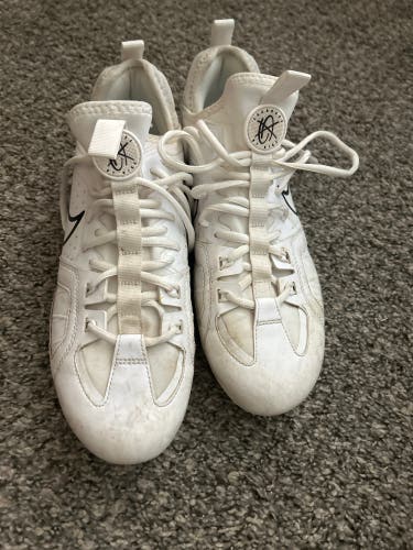 Yellow Men's Size M 10.0 (W 11.0) Adult Nike Huarache 9 Varsity Lax Low Top Cleats (Used)