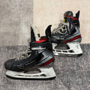 Bauer Vapor 2X Pro Hockey Skates Regular Width Size 6 (Used)