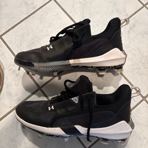 Under Armour Black Harper 5 Size 10.5 Baseball Metal Cleats - Barely worn, great shape