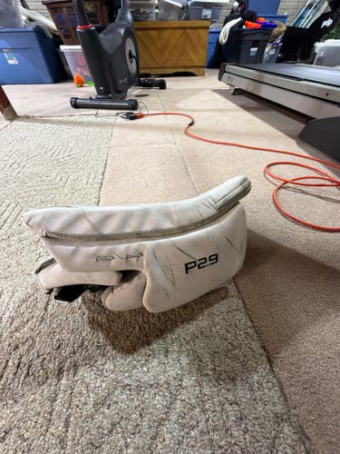 CCM Extreme Flex 7.5 Regular (Used)