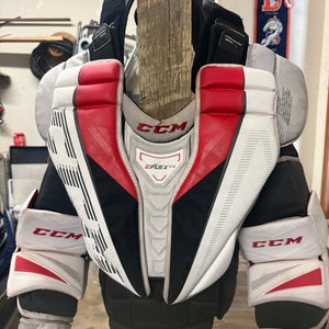 Medium CCM EFlex 5.9 Goalie Chest Protector (Used)