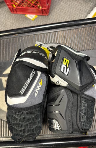 SR SM Bauer Supreme 2S (Used) Small Senior ice hockey Elbow Pads
