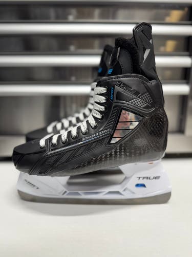 True SVH Custom Pro Hockey Skates Size 9 Neal Pionk Pro Stock 280mm (NEW)