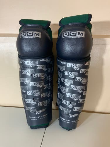 Mint Condition Itech SP650 Senior Men's Shoulder Pads- Large